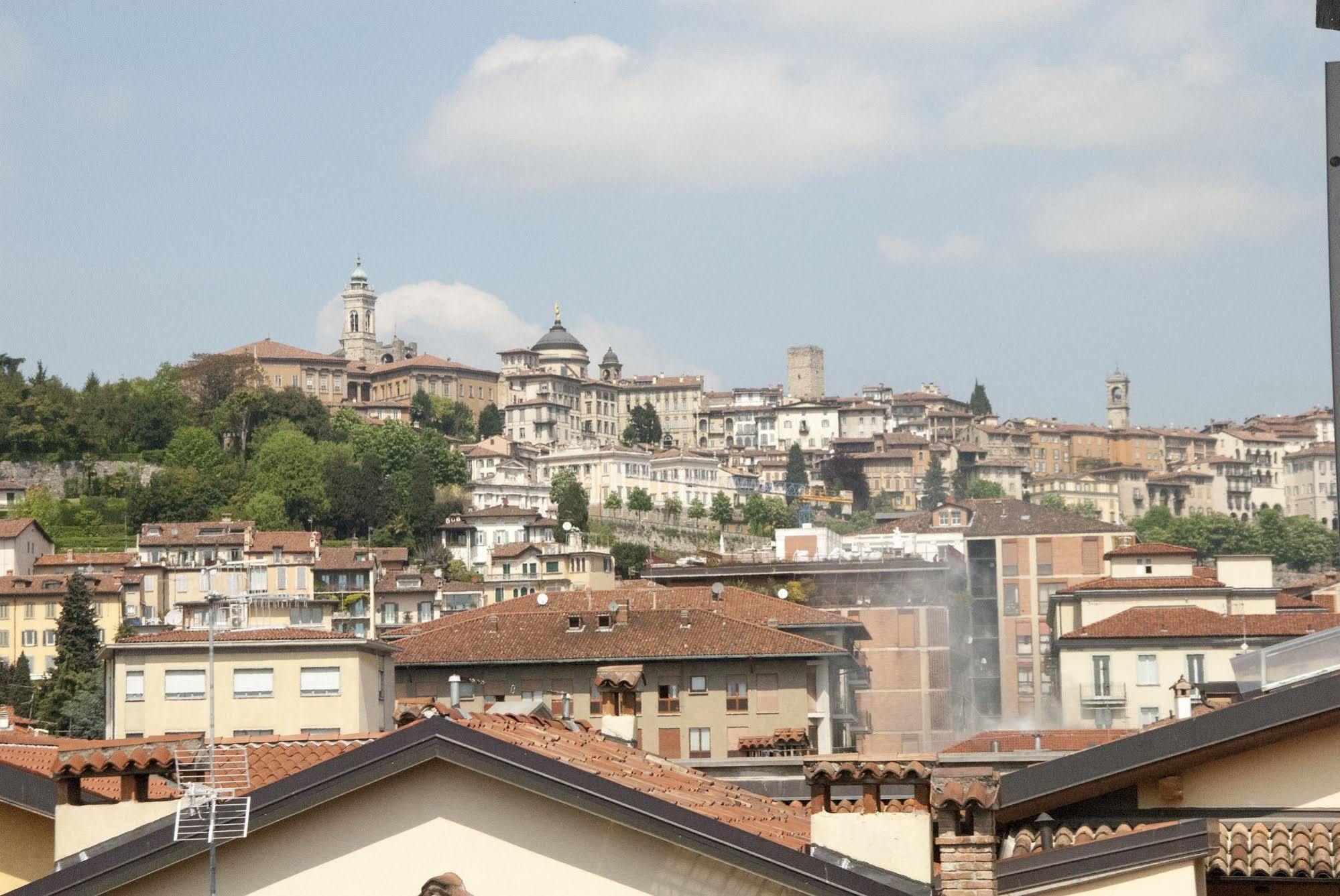 B&B Bonjour Bergamo Exterior foto